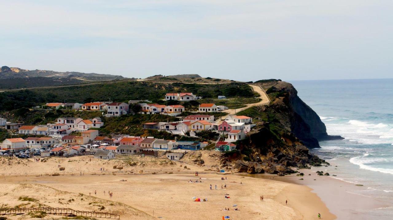 Monte Clerigo - Aljezur - Apartamento T2 Экстерьер фото